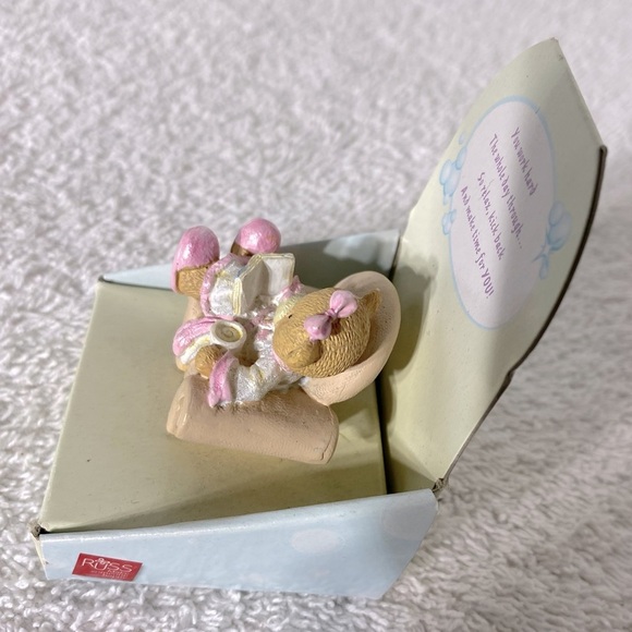Vintage Pamper Me Relaxing Reading Bear Figurine Collectible - Picture 6 of 9